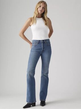 Levi’s Wedgie Bootcut Jeans